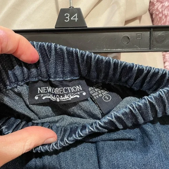 Long denim look ruffle skirt. Beautiful - Picture 9 of 9